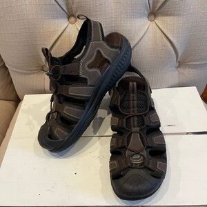 SKECHERS Mens Shape-Up Sandal